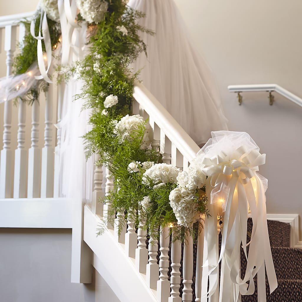 Champagne Dreams Garland – Albertsons Floral #0199, Boise ID